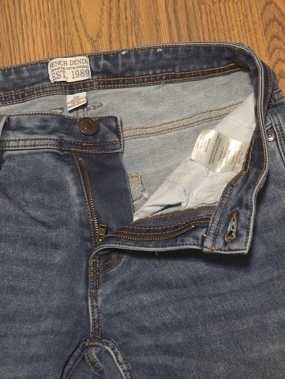 Vintage Bench Denim Classic Blue Straight Leg Jeans Women's 30 Y2K Streetwear - Picture 6 of 13
